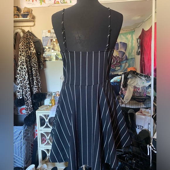 Black & White Striped Romper - Picture 3 of 4